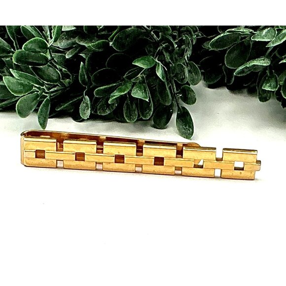 Vintage Swank Gold-Tone Geometric Tie Clip - Picture 2 of 3